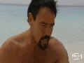 Angel Dark trop bonne en double p�n�tration sur la plage gobe la double �jac