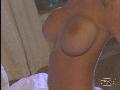 Briana Banks secoue son silicone pour s empaler sur cette bonne queue 